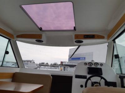 Катер Starfisher 830