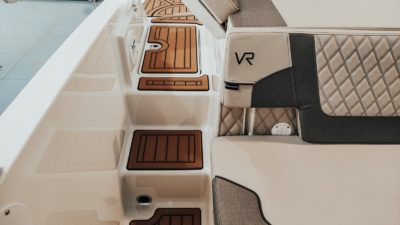 Катер Bayliner VR 5 E